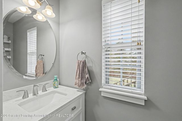 614 Ann Street, Mason, MI 48854