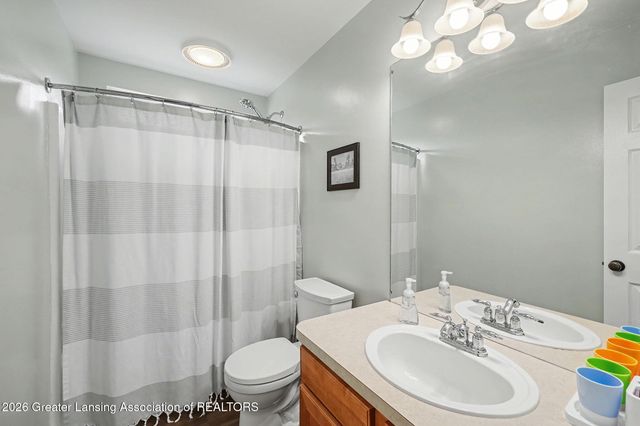 614 Ann Street, Mason, MI 48854