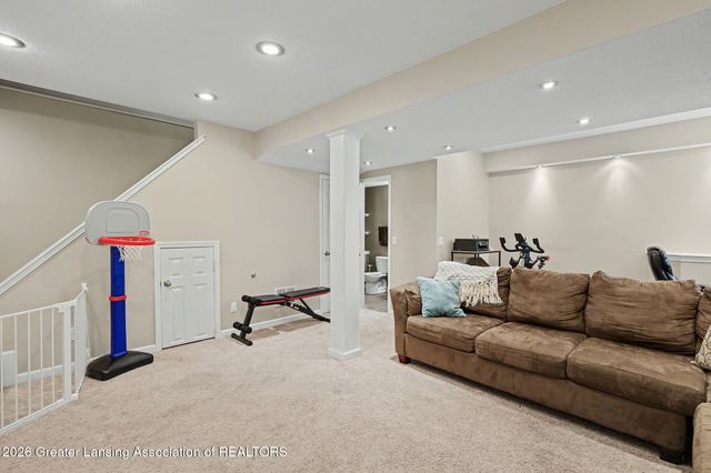 614 Ann Street, Mason, MI 48854