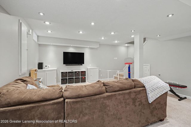 614 Ann Street, Mason, MI 48854