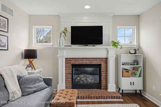 614 Ann Street, Mason, MI 48854