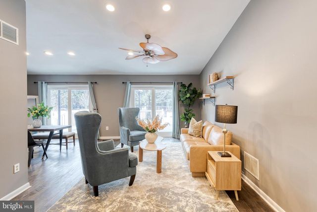 11713 GREENSPRING AVE, Lutherville Timonium, MD 21093