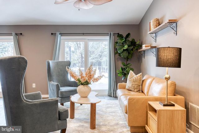 11713 GREENSPRING AVE, Lutherville Timonium, MD 21093