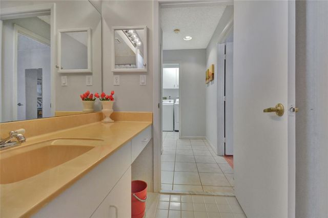 6135 Bay Isles Drive, Boynton Beach, FL 33437