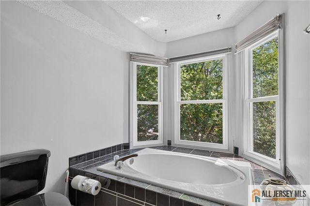 192 Stults Lane 192, East Brunswick, NJ 08816