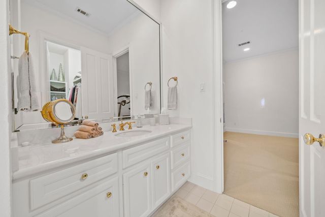 5012 Tangle Lane, Houston, TX 77056