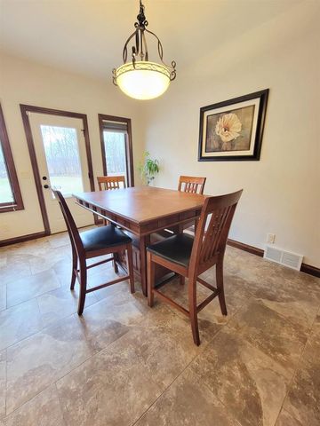 N9039 SPRING VALLEY ROAD, Menasha, WI 54952