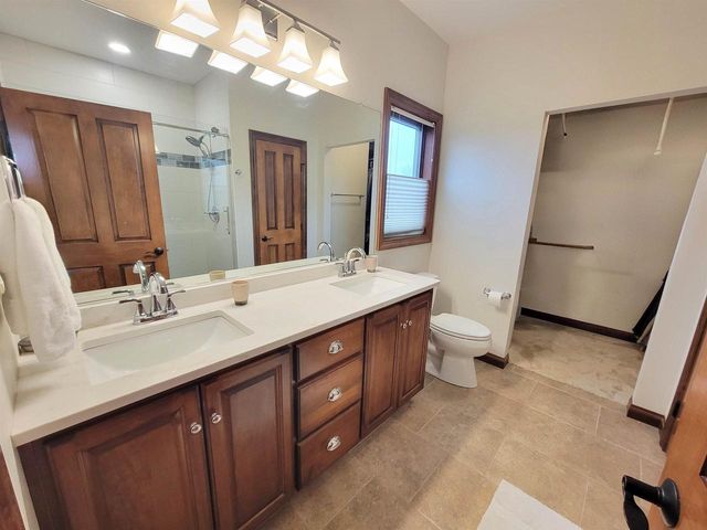 N9039 SPRING VALLEY ROAD, Menasha, WI 54952