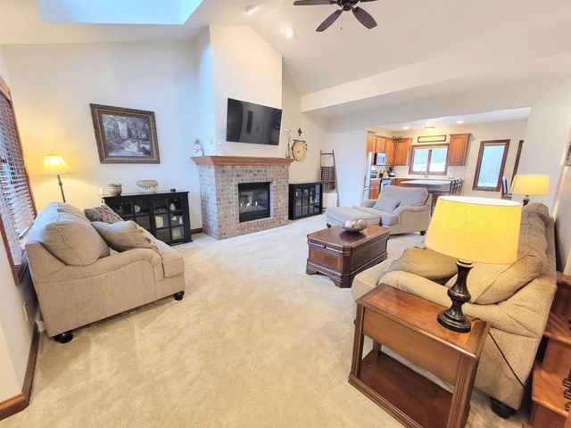 N9039 SPRING VALLEY ROAD, Menasha, WI 54952