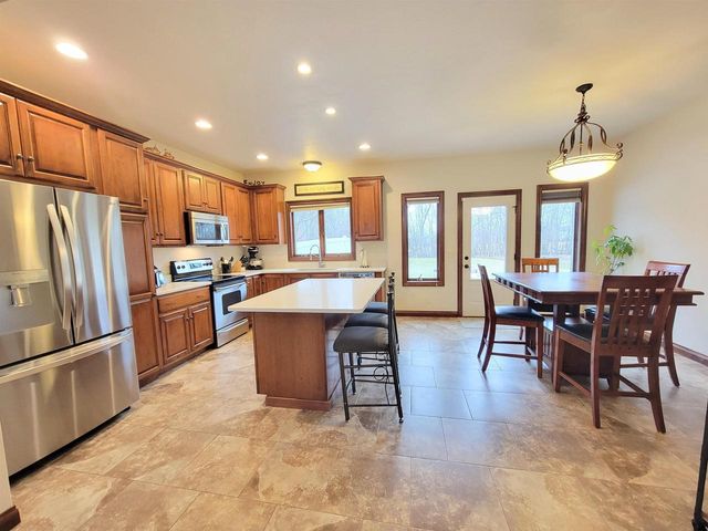N9039 SPRING VALLEY ROAD, Menasha, WI 54952