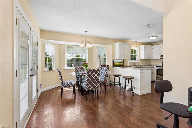 107 Smokehouse LN, Williamsburg, VA 23185