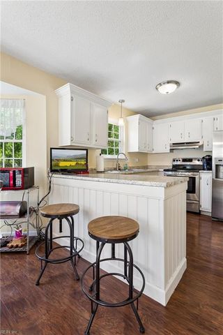107 Smokehouse LN, Williamsburg, VA 23185
