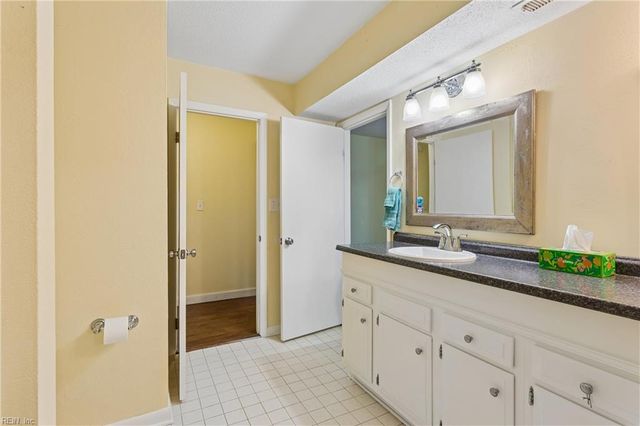 107 Smokehouse LN, Williamsburg, VA 23185