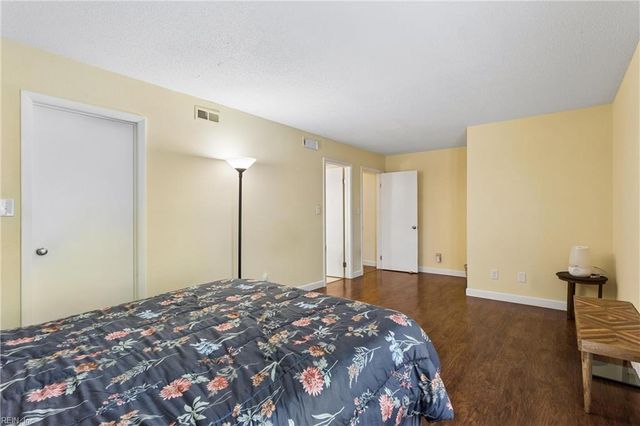 107 Smokehouse LN, Williamsburg, VA 23185