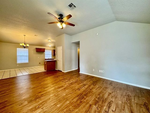 633 NW 121st Street, Oklahoma City, OK 73114