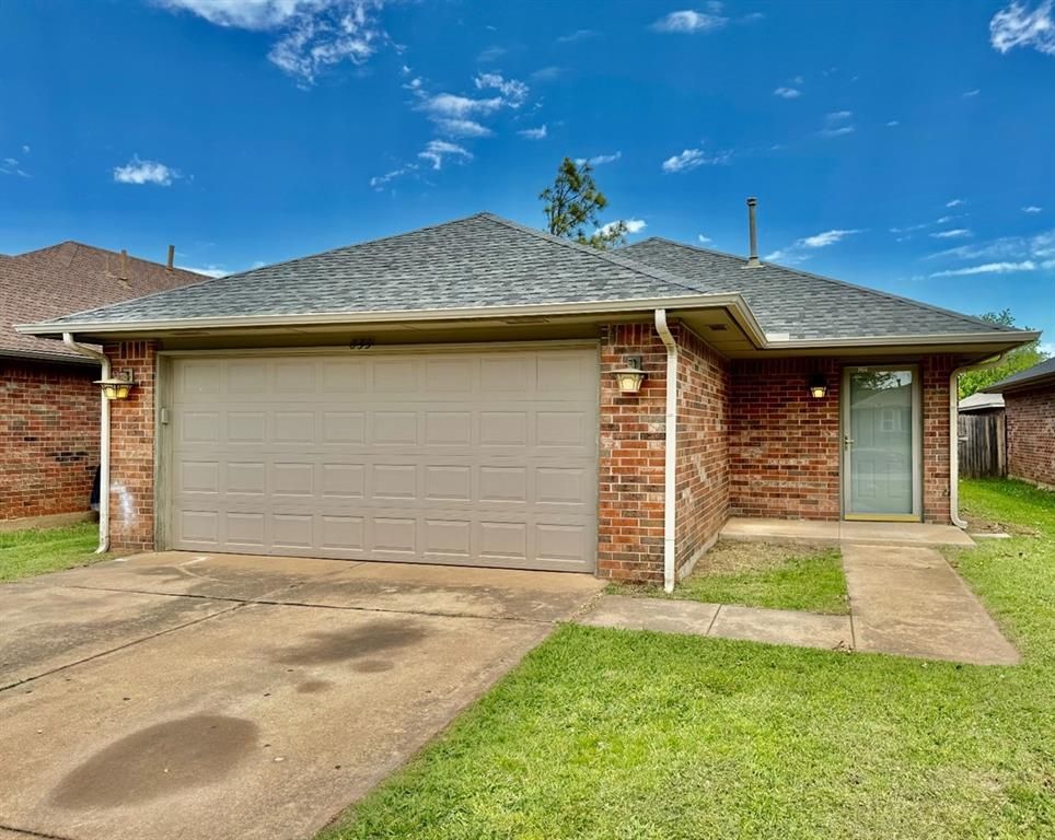 633 NW 121st Street, Oklahoma City, OK 73114