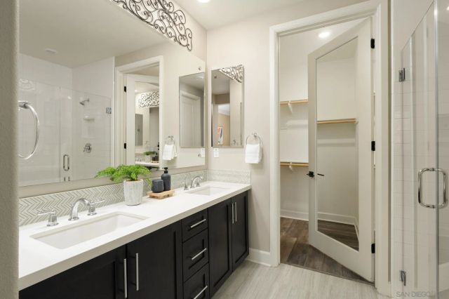 16750 Coyote Bush Dr 31, San Diego, CA 92127