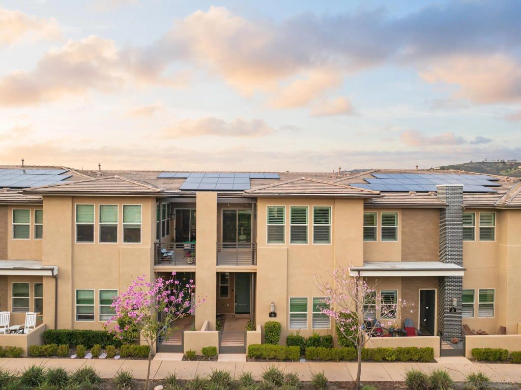 16750 Coyote Bush Dr 31, San Diego, CA 92127