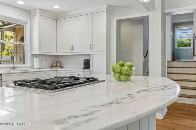 4226 FOREST PARK Road, Jacksonville, FL 32210