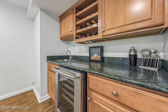 4226 FOREST PARK Road, Jacksonville, FL 32210