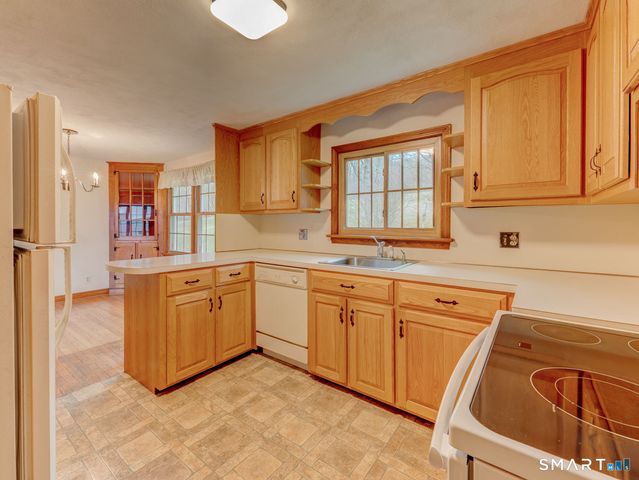 141 Parker Road, Somers, CT 06071