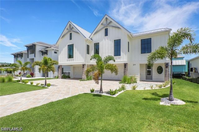 211 1st ST, Bonita Springs, FL 34134