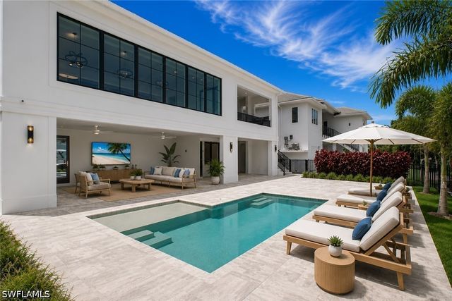 211 1st ST, Bonita Springs, FL 34134