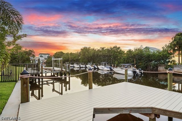 211 1st ST, Bonita Springs, FL 34134