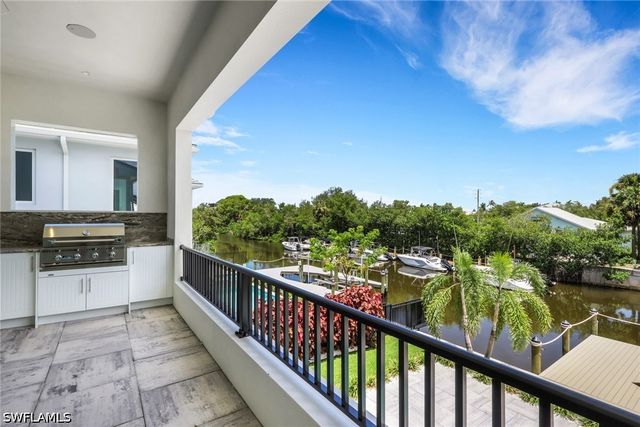 211 1st ST, Bonita Springs, FL 34134