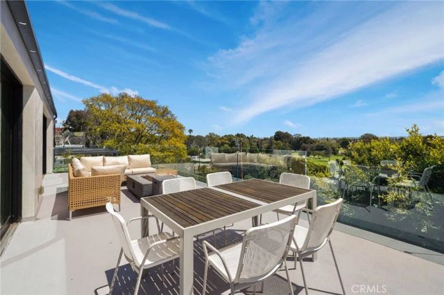 1812 Navy, Santa Monica, CA 90405