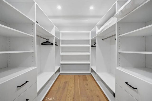 1812 Navy, Santa Monica, CA 90405