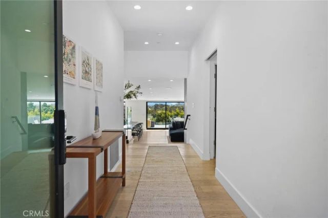 1812 Navy, Santa Monica, CA 90405