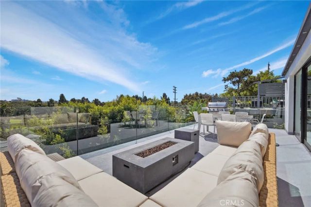 1812 Navy, Santa Monica, CA 90405