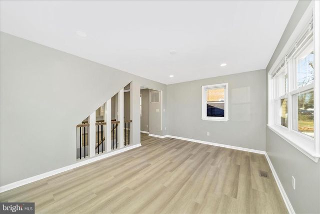 913 HIGHVIEW DR, Capitol Heights, MD 20743