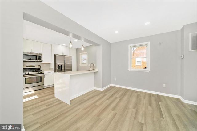 913 HIGHVIEW DR, Capitol Heights, MD 20743