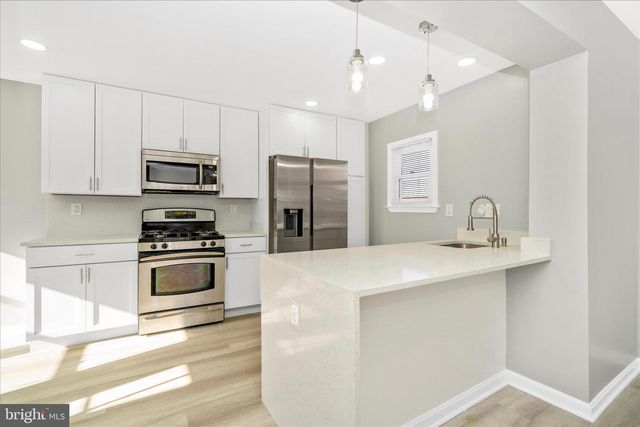 913 HIGHVIEW DR, Capitol Heights, MD 20743