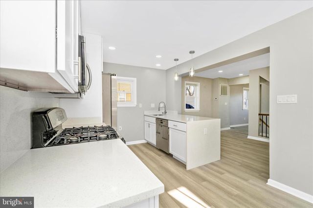 913 HIGHVIEW DR, Capitol Heights, MD 20743