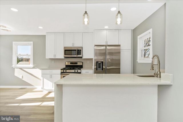 913 HIGHVIEW DR, Capitol Heights, MD 20743