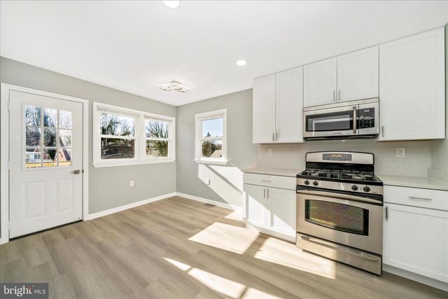 913 HIGHVIEW DR, Capitol Heights, MD 20743