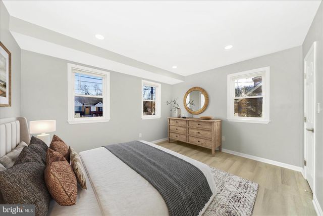 913 HIGHVIEW DR, Capitol Heights, MD 20743