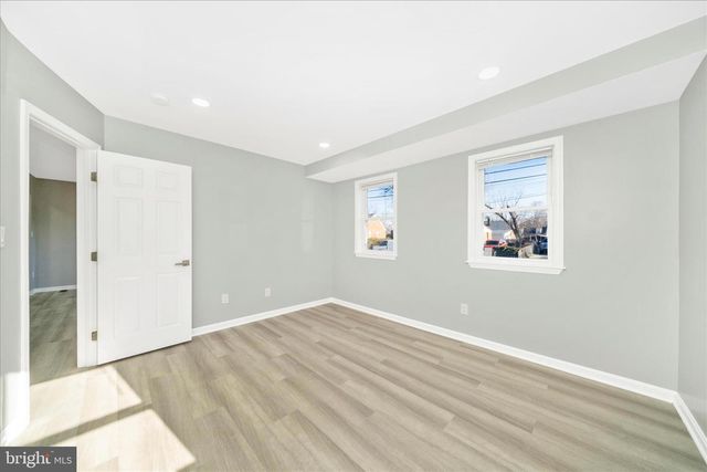 913 HIGHVIEW DR, Capitol Heights, MD 20743