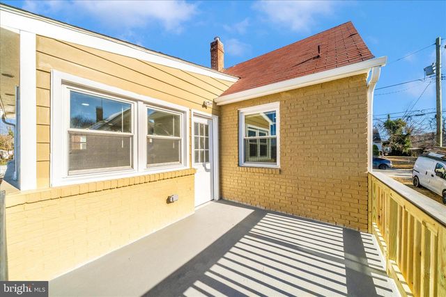 913 HIGHVIEW DR, Capitol Heights, MD 20743