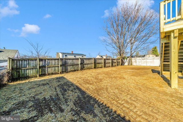 913 HIGHVIEW DR, Capitol Heights, MD 20743