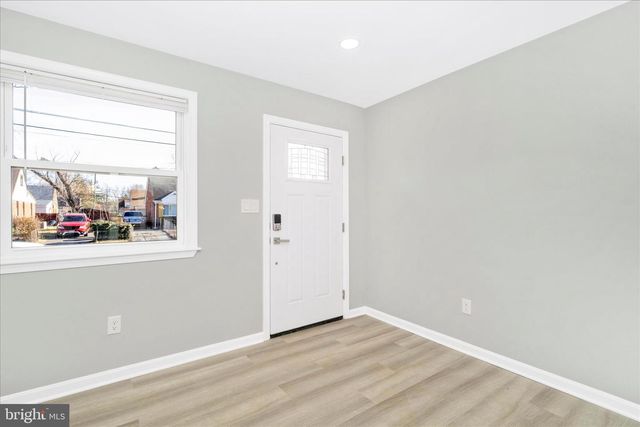 913 HIGHVIEW DR, Capitol Heights, MD 20743