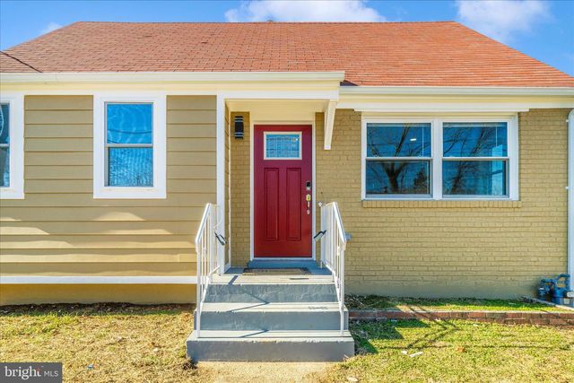 913 HIGHVIEW DR, Capitol Heights, MD 20743