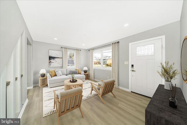 913 HIGHVIEW DR, Capitol Heights, MD 20743