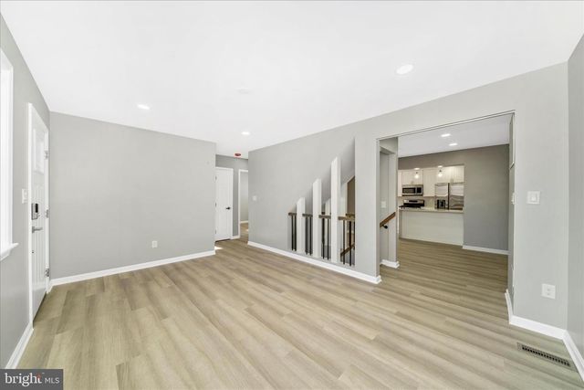 913 HIGHVIEW DR, Capitol Heights, MD 20743