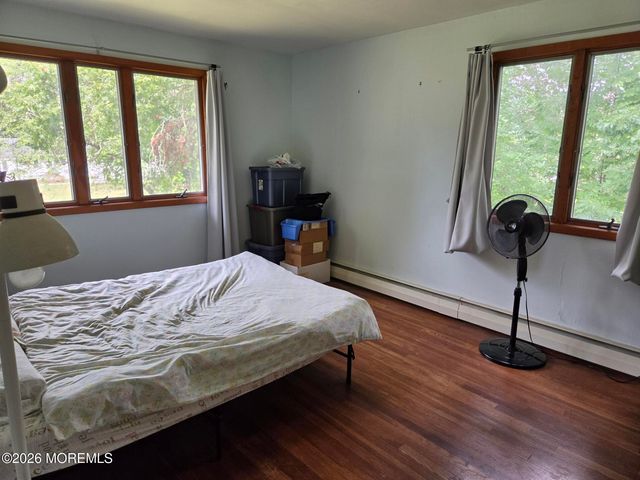 68 Willow Road, Tinton Falls, NJ 07724