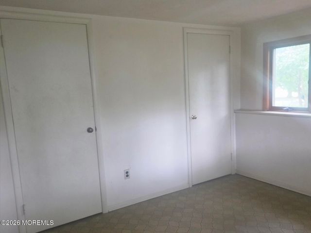 68 Willow Road, Tinton Falls, NJ 07724