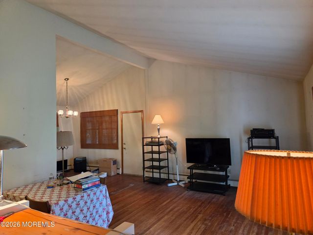 68 Willow Road, Tinton Falls, NJ 07724
